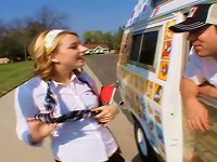 Free Sex Big Cock Ice Cream Man And A Shaved Pussy Teen Have Great Sex